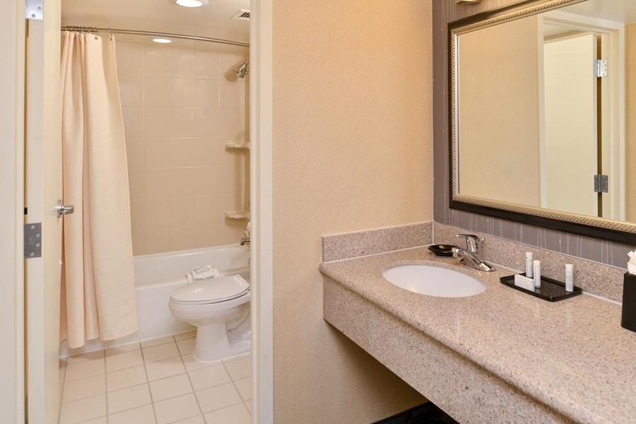 Courtyard By Marriott Denver Cherry Creek Dış mekan fotoğraf
