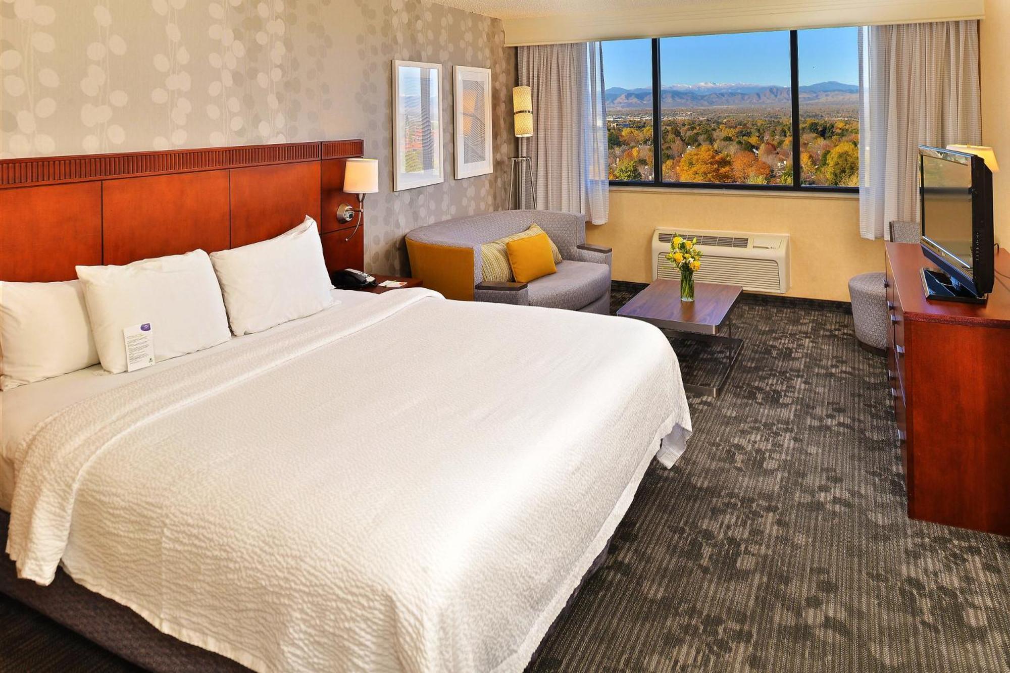 Courtyard By Marriott Denver Cherry Creek Dış mekan fotoğraf